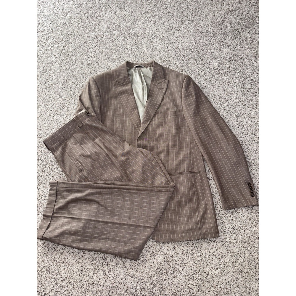 STEVE HARVEY CELEBRITY EDITION TAN/BROWN PINSTRIPE 2PC SUIT SIZE 44L/38L